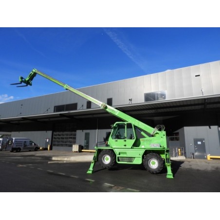 NEUWERTH Logistics SA - Merlo - ROTO 30.13 EV - Chariot-élévateur télescopique NEUWERTH Logistics SA - Merlo - ROTO 30.13 EV - Chariot-élévateur télescopique