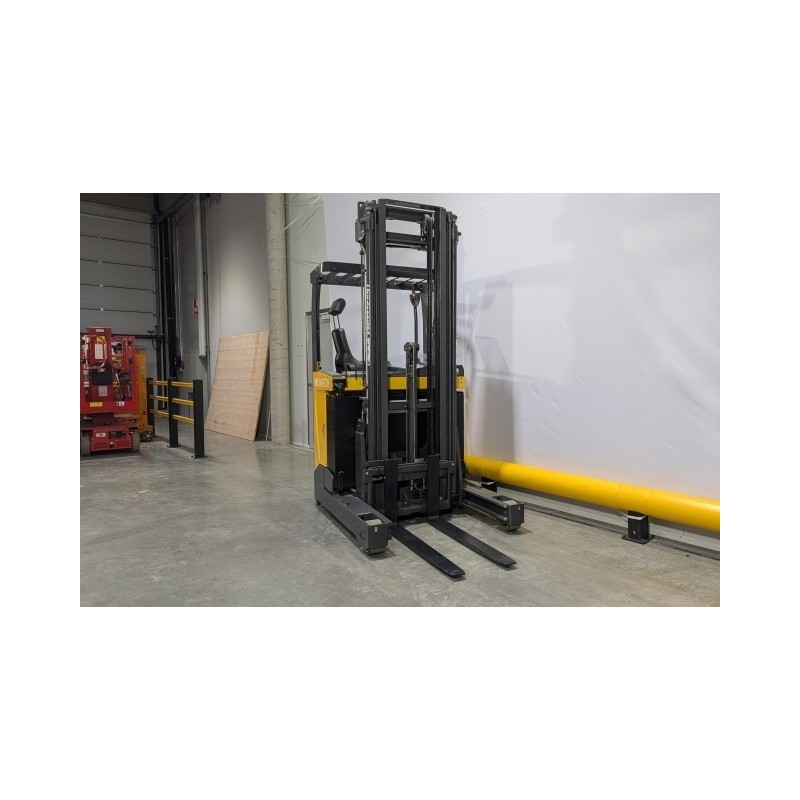 NEUWERTH Logistics SA - Atlet - UMS 160 - Chariot à mât retractable NEUWERTH Logistics SA - Atlet - UMS 160 - Chariot à mât retractable