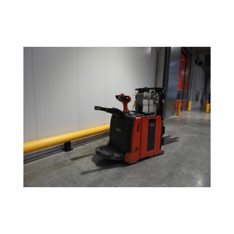 NEUWERTH Logistics SA - Linde - L06 AC AP - Gerbeur électrique NEUWERTH Logistics SA - Linde - L06 AC AP - Gerbeur électrique