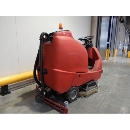 NEUWERTH Logistics SA - Rcm - JUMBO 962 - Autolaveuse NEUWERTH Logistics SA - Rcm - JUMBO 962 - Autolaveuse