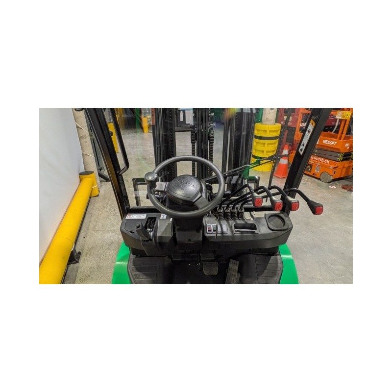 NEUWERTH Logistics SA - Hangcha - CPD25-XD6-SI21 - Chariot-élévateur électrique NEUWERTH Logistics SA - Hangcha - CPD25-XD6-SI21 - Chariot-élévateur électrique