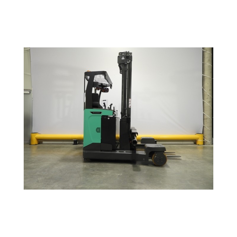 NEUWERTH Logistics SA - Mitsubishi - RBM25N3 - Chariot-élévateur multidirectionnel NEUWERTH Logistics SA - Mitsubishi - RBM25N3 - Chariot-élévateur multidirectionnel