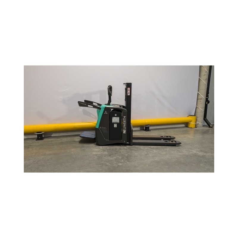 NEUWERTH Logistics SA - Mitsubishi - PBV20N3D - Gerbeur électrique NEUWERTH Logistics SA - Mitsubishi - PBV20N3D - Gerbeur électrique