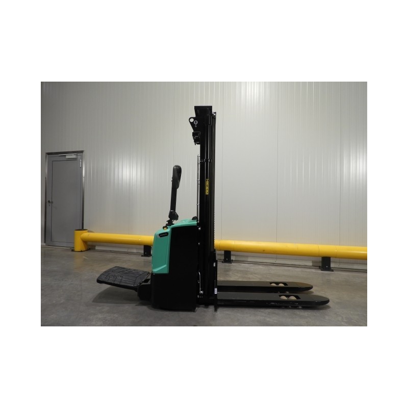 NEUWERTH Logistics SA - Mitsubishi - SBP12N3R - Gerbeur électrique NEUWERTH Logistics SA - Mitsubishi - SBP12N3R - Gerbeur électrique