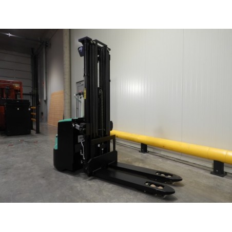 NEUWERTH Logistics SA - Mitsubishi - SBP12N2I - Gerbeur électrique NEUWERTH Logistics SA - Mitsubishi - SBP12N2I - Gerbeur électrique