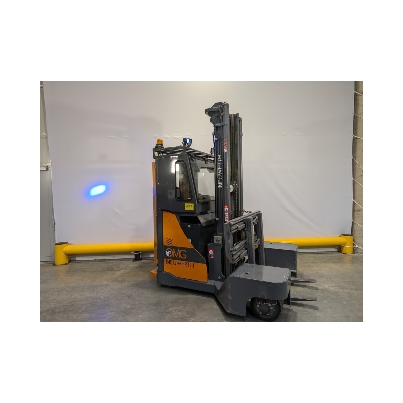 NEUWERTH Logistics SA - Omg - NEOS II 25 MULTI CH AC - Chariot à mât retractable NEUWERTH Logistics SA - Omg - NEOS II 25 MULTI CH AC - Chariot à mât retractable