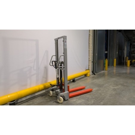 NEUWERTH Logistics SA - Neslift - SM 1000 E - Gerbeur manuel