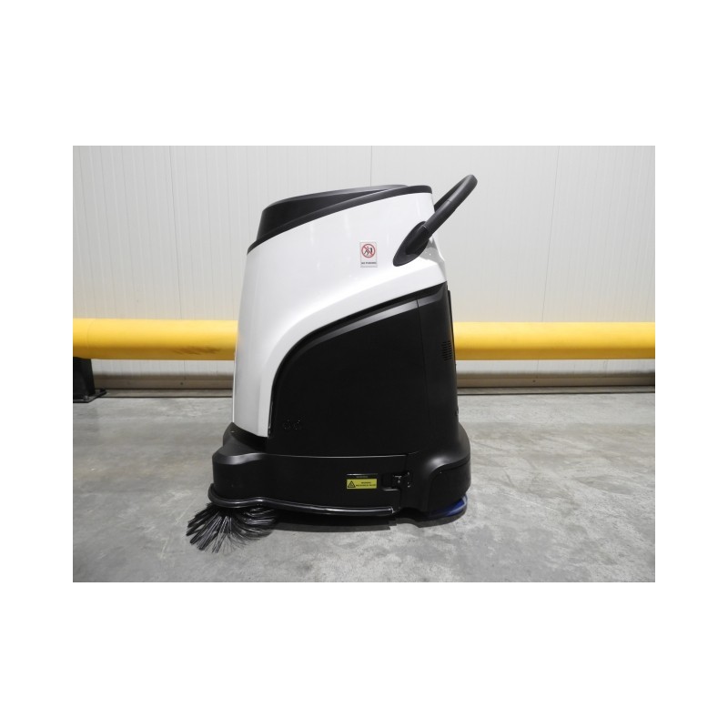 NEUWERTH Logistics SA - Gaussianrobotics - VAC 40 - Autolaveuse NEUWERTH Logistics SA - Gaussianrobotics - VAC 40 - Autolaveuse