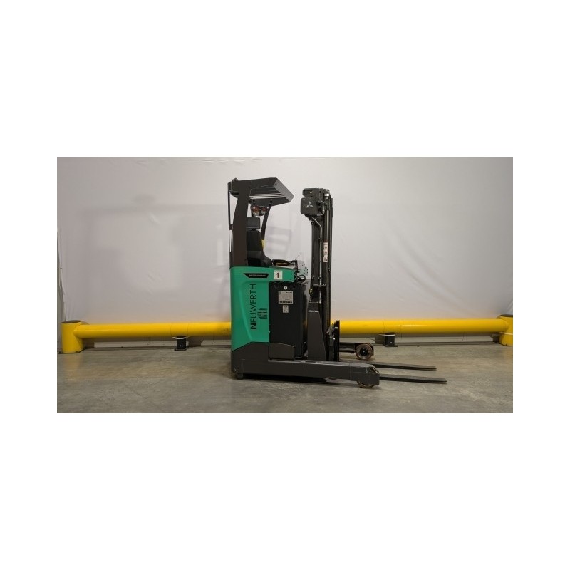 NEUWERTH Logistics SA - Mitsubishi - RB14N3L - Chariot à mât retractable NEUWERTH Logistics SA - Mitsubishi - RB14N3L - Chariot à mât retractable