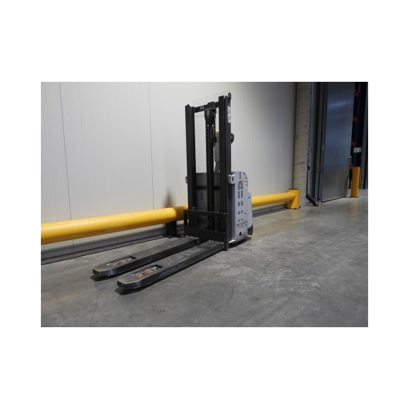 NEUWERTH Logistics SA - Atlet - PSD 125 - Gerbeur électrique NEUWERTH Logistics SA - Atlet - PSD 125 - Gerbeur électrique