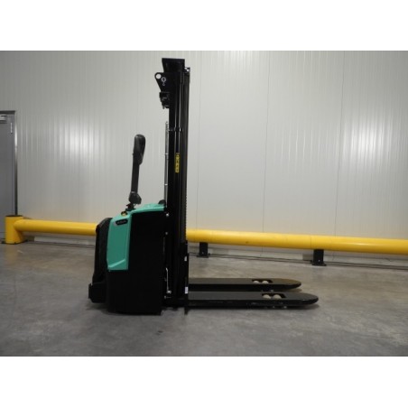 NEUWERTH Logistics SA - Mitsubishi - SBP12N3R - Gerbeur électrique