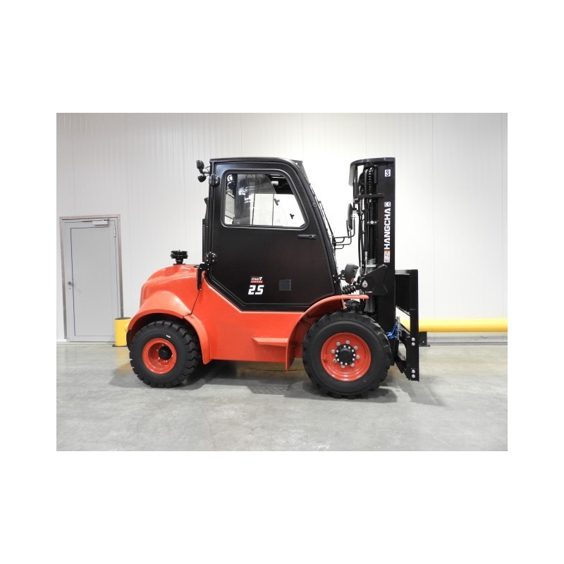 NEUWERTH Logistics SA - Hangcha - CPCD25-XW98E-RT2 - Chariot-élévateur Diesel