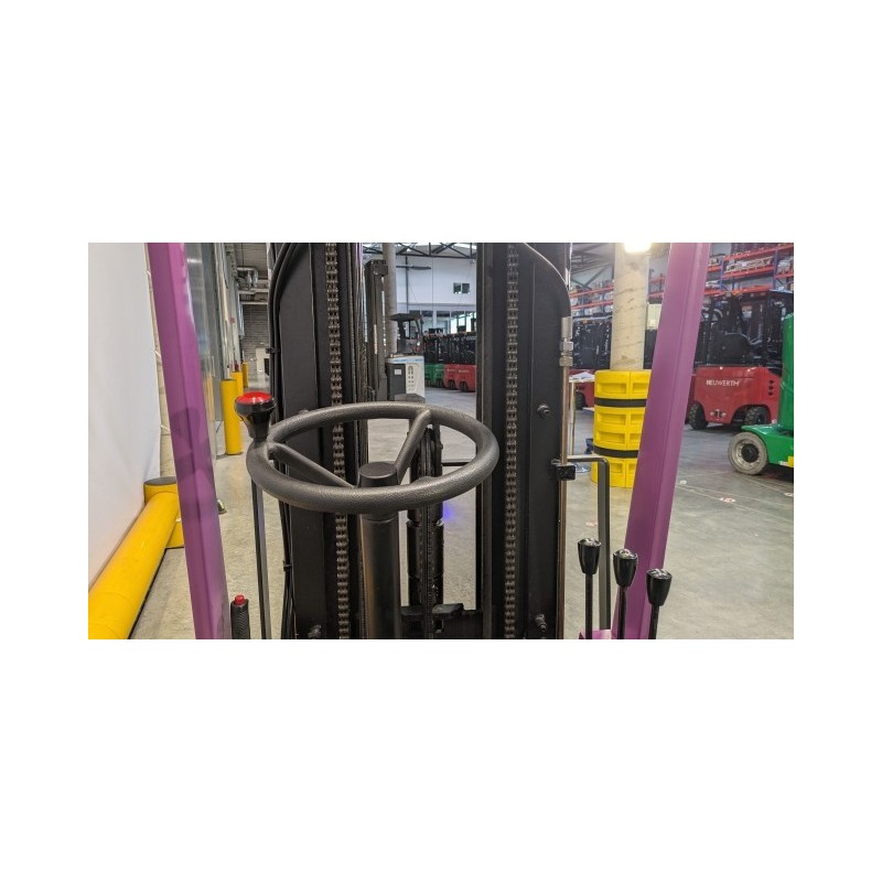 NEUWERTH Logistics SA - Mariotti - Mycros 08 - Chariot-élévateur électrique NEUWERTH Logistics SA - Mariotti - Mycros 08 - Chariot-élévateur électrique