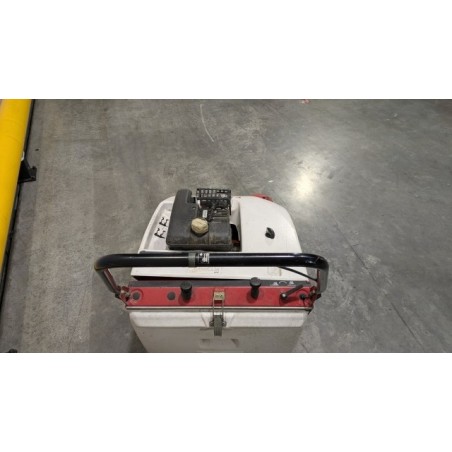 NEUWERTH Logistics SA - Rcm - BRAVA 800 ET - Balayeuse NEUWERTH Logistics SA - Rcm - BRAVA 800 ET - Balayeuse