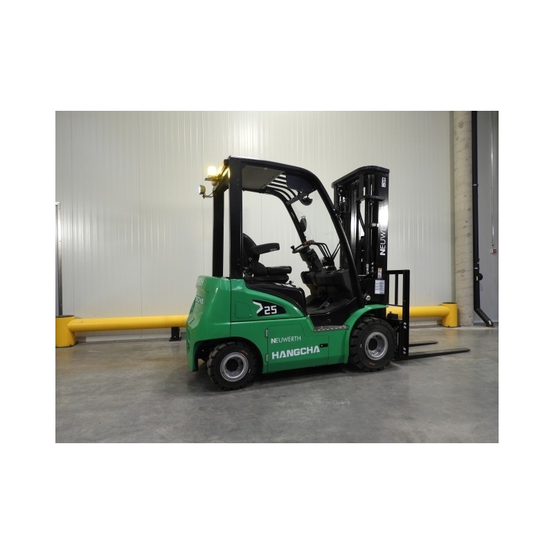 NEUWERTH Logistics SA - Hangcha - CPD25-XD4-SI21 - Chariot-élévateur électrique