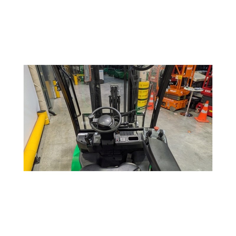 NEUWERTH Logistics SA - Hangcha - CPD25-XD6-SI21 - Chariot-élévateur électrique