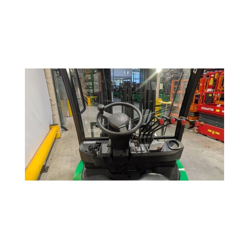 NEUWERTH Logistics SA - Hangcha - CPD25-XD4-SI21 - Chariot-élévateur électrique