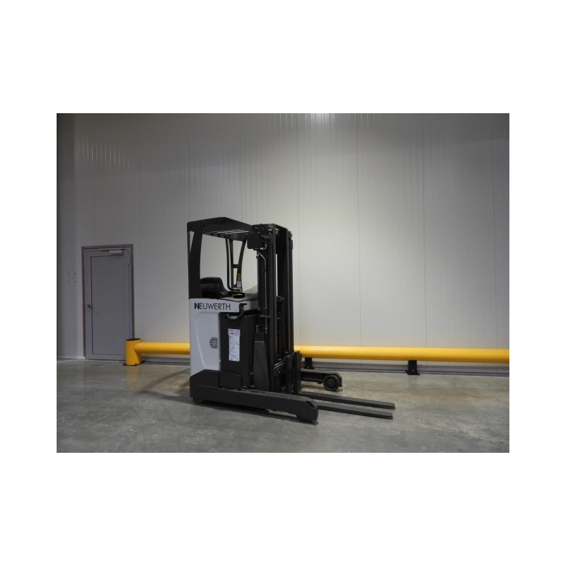 NEUWERTH Logistics SA - Atlet - uls 120 - Chariot à mât retractable NEUWERTH Logistics SA - Atlet - uls 120 - Chariot à mât retractable