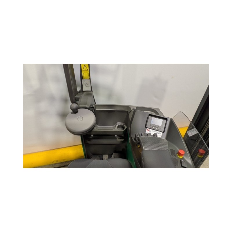 NEUWERTH Logistics SA - Mitsubishi - RB14N3L - Chariot à mât retractable