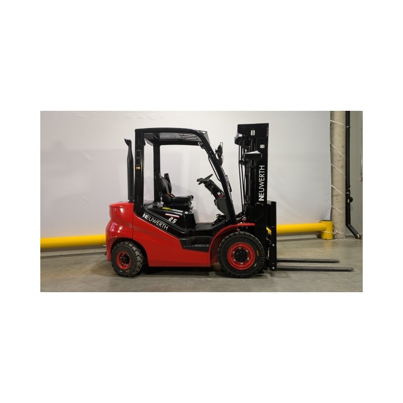 NEUWERTH Logistics SA - Hangcha - CPCD25-X2H7F1 - Chariot-élévateur Diesel