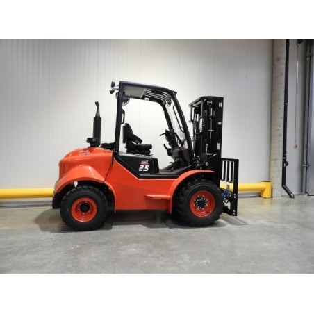 NEUWERTH Logistics SA - Hangcha - CPCD25-XW98E-RT2 - Chariot-élévateur Diesel NEUWERTH Logistics SA - Hangcha - CPCD25-XW98E-RT2 - Chariot-élévateur Diesel