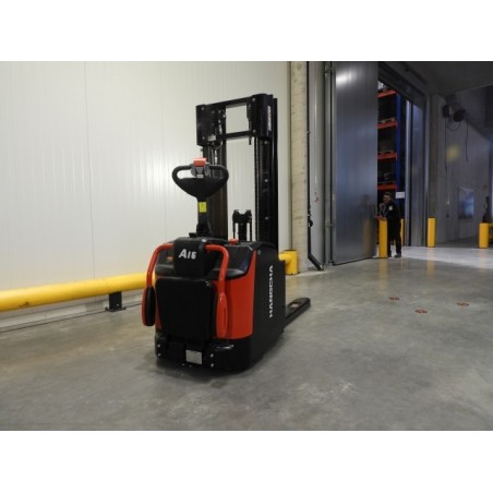 NEUWERTH Logistics SA - Hangcha - CDD16-AZ3S-L - Gerbeur électrique NEUWERTH Logistics SA - Hangcha - CDD16-AZ3S-L - Gerbeur électrique