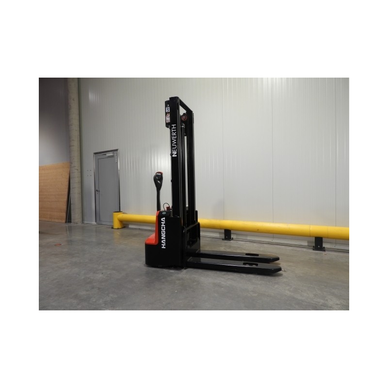 NEUWERTH Logistics SA - Hangcha - CDD12-AMC1-L - Gerbeur électrique NEUWERTH Logistics SA - Hangcha - CDD12-AMC1-L - Gerbeur électrique