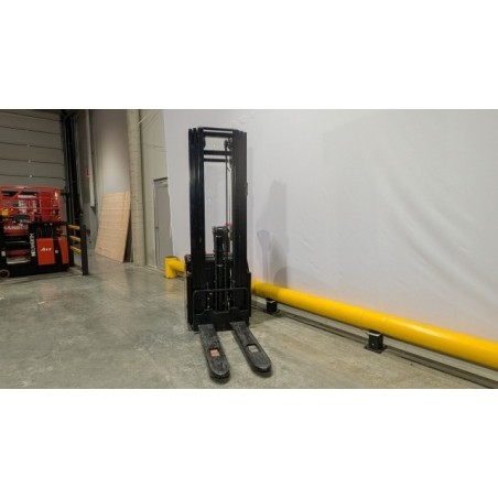 NEUWERTH Logistics SA - Hangcha - CDD16-AC1-L - Gerbeur électrique NEUWERTH Logistics SA - Hangcha - CDD16-AC1-L - Gerbeur électrique