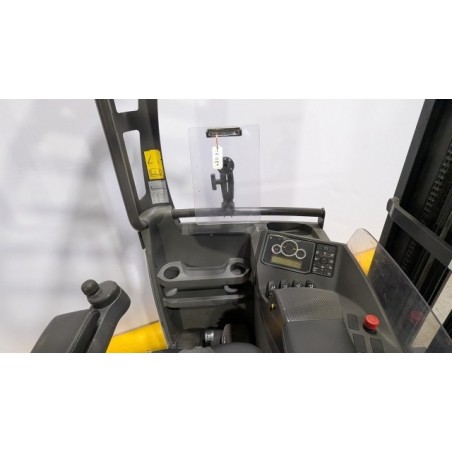 NEUWERTH Logistics SA - Nissan - ULS 140 - Chariot à mât retractable NEUWERTH Logistics SA - Nissan - ULS 140 - Chariot à mât retractable