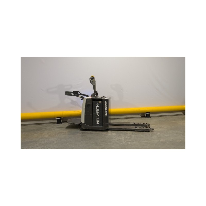 NEUWERTH Logistics SA - Atlet - PMR 200 - Transpalette électrique