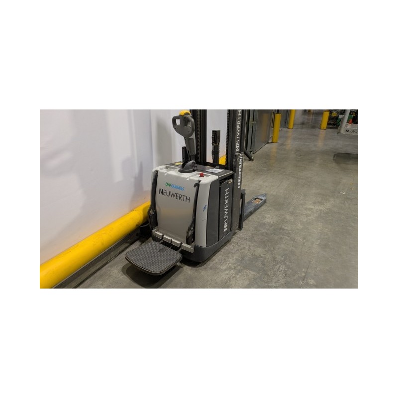 NEUWERTH Logistics SA - Atlet - PSP 160 - Gerbeur électrique NEUWERTH Logistics SA - Atlet - PSP 160 - Gerbeur électrique