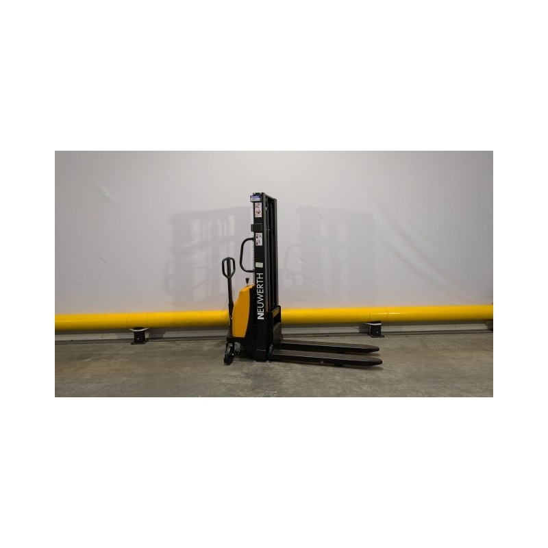 NEUWERTH Logistics SA - Hangcha - BDA 1025 - 