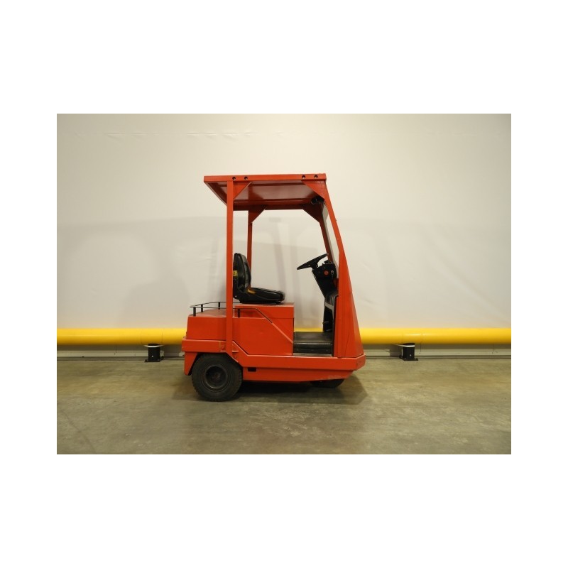 NEUWERTH Logistics SA - Linde - p 50 z - Tracteur électrique