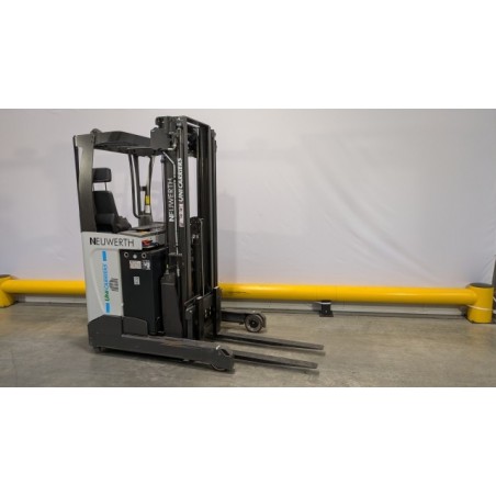 NEUWERTH Logistics SA - Atlet - UND 140 - Chariot à mât retractable