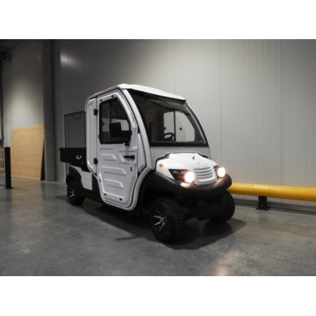 NEUWERTH Logistics SA - Neslift - NESCAR - Tracteur électrique