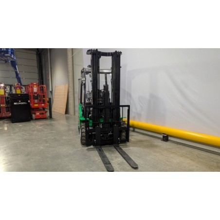 NEUWERTH Logistics SA - Hangcha - CPD25-XD6-SI21 - Chariot-élévateur électrique