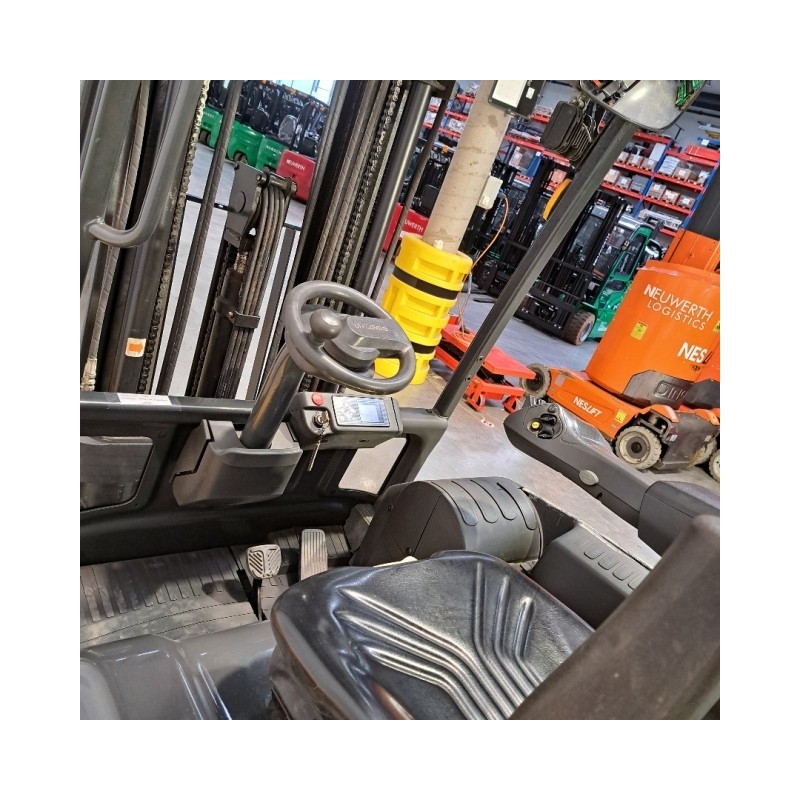 NEUWERTH Logistics SA - Atlet - TX3-15S - Chariot-élévateur électrique