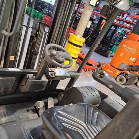 NEUWERTH Logistics SA - Atlet - TX3-15S - Chariot-élévateur électrique