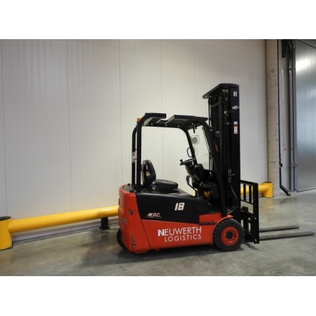 NEUWERTH Logistics SA - Hangcha - CPDS18J-C1 - Chariot-élévateur électrique