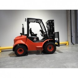 NEUWERTH Logistics SA - Hangcha - CPCD25-XW98E-RT2 - Chariot-élévateur Diesel