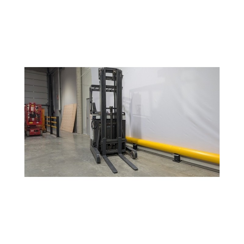 NEUWERTH Logistics SA - Nissan - ULS 140 - Chariot à mât retractable