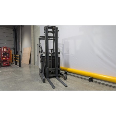 NEUWERTH Logistics SA - Nissan - ULS 140 - Chariot à mât retractable