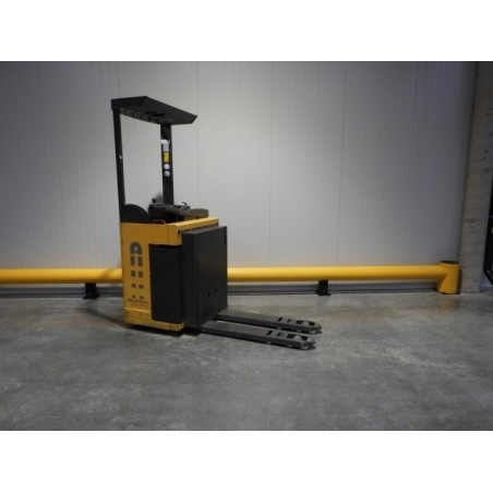 NEUWERTH Logistics SA - Atlet - ALL 200 - Transpalette électrique NEUWERTH Logistics SA - Atlet - ALL 200 - Transpalette électrique