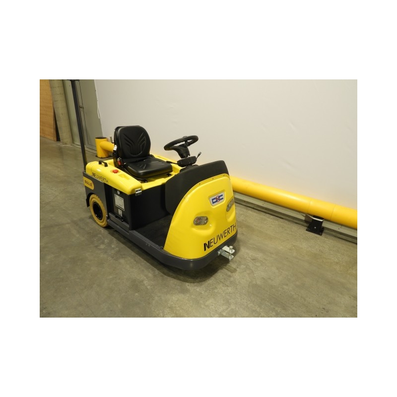 NEUWERTH Logistics SA - Dec - BULL 5N - Tracteur électrique NEUWERTH Logistics SA - Dec - BULL 5N - Tracteur électrique