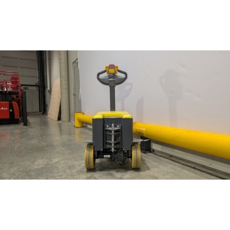 NEUWERTH Logistics SA - Dec - TRZ - Tracteur électrique NEUWERTH Logistics SA - Dec - TRZ - Tracteur électrique