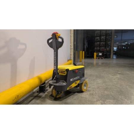 NEUWERTH Logistics SA - Dec - TRZ - Tracteur électrique NEUWERTH Logistics SA - Dec - TRZ - Tracteur électrique