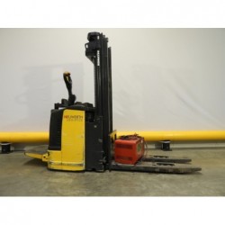 NEUWERTH Logistics SA - Komatsu - MWS14FA-1R - Gerbeur électrique