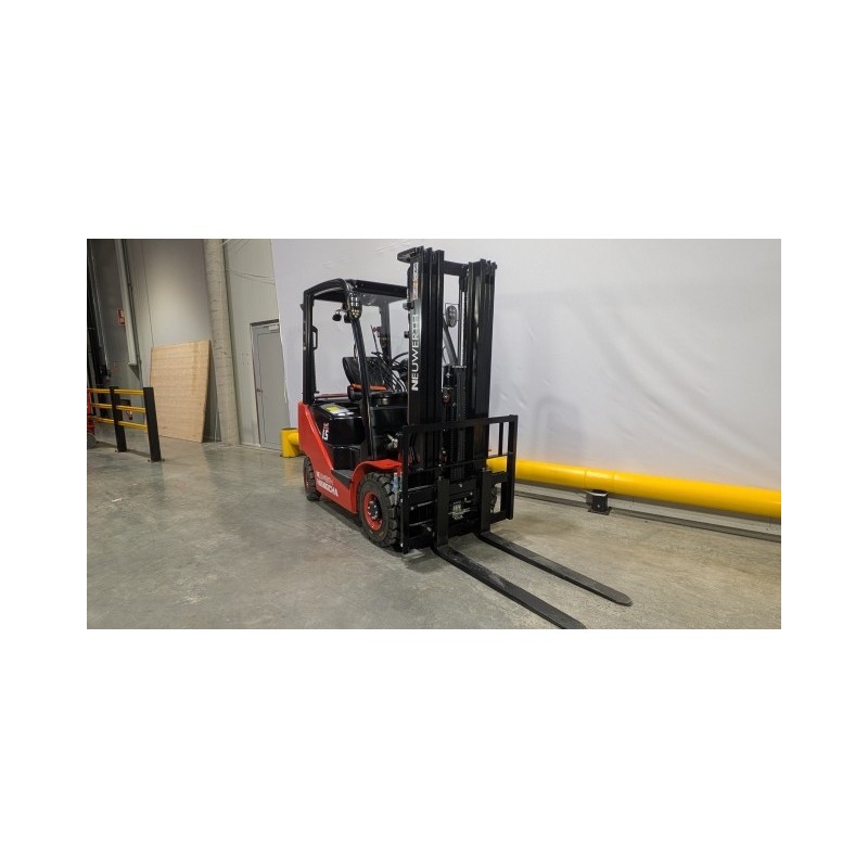 NEUWERTH Logistics SA - Hangcha - CPCD15-XH7F - Chariot-élévateur Diesel