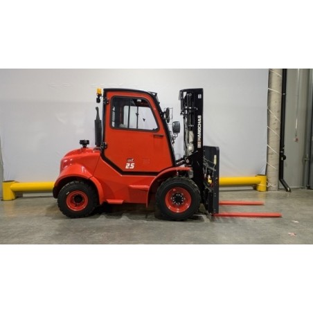 NEUWERTH Logistics SA - Hangcha - CPCD25-XW98E-RT2 - Chariot-élévateur Diesel