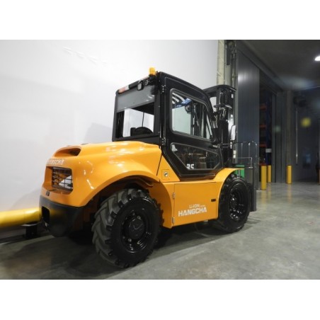 NEUWERTH Logistics SA - Hangcha - CPD35-XY2GC-RT4 - Tout-terrain 4x4